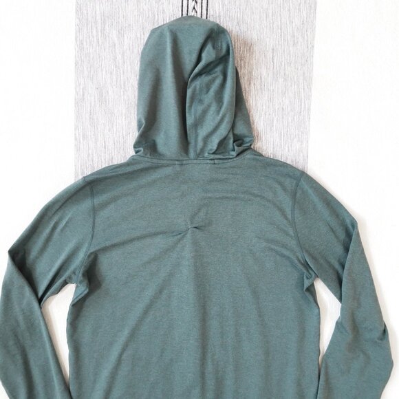 Vuori Women's Halo Performance Hoodie in Marsh - XS - Picture 4 of 10